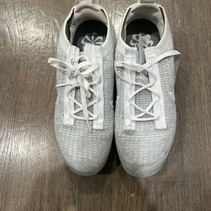 Vapormax bundle (black and white) both size 8 women’s